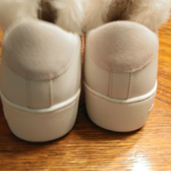 NWOT Michael Kors Sneakers With Faux Fur - Picture 4 of 8